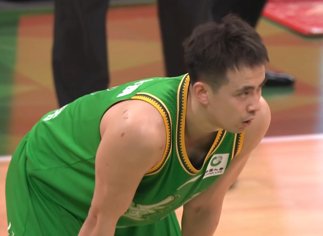 27分6篮板8助攻！赵继伟真的是定海神针
CBA常规赛福建对阵辽宁；皮特森轰下4