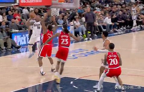 早日康复！快船官宣：伦纳德的确诊为左脚踝扭伤

今日NBA常规赛，快船109-1