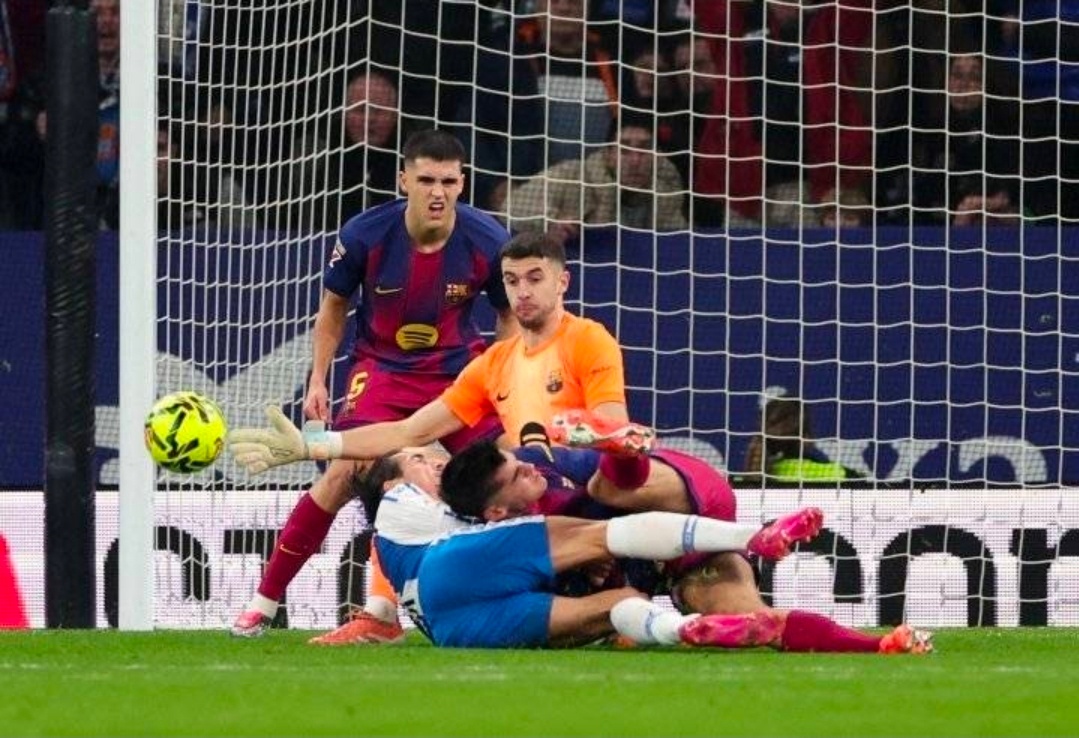 当记首功！巴萨门将加西亚重回RCDE球场化身“叹息之墙”西甲第18轮上演加泰罗尼