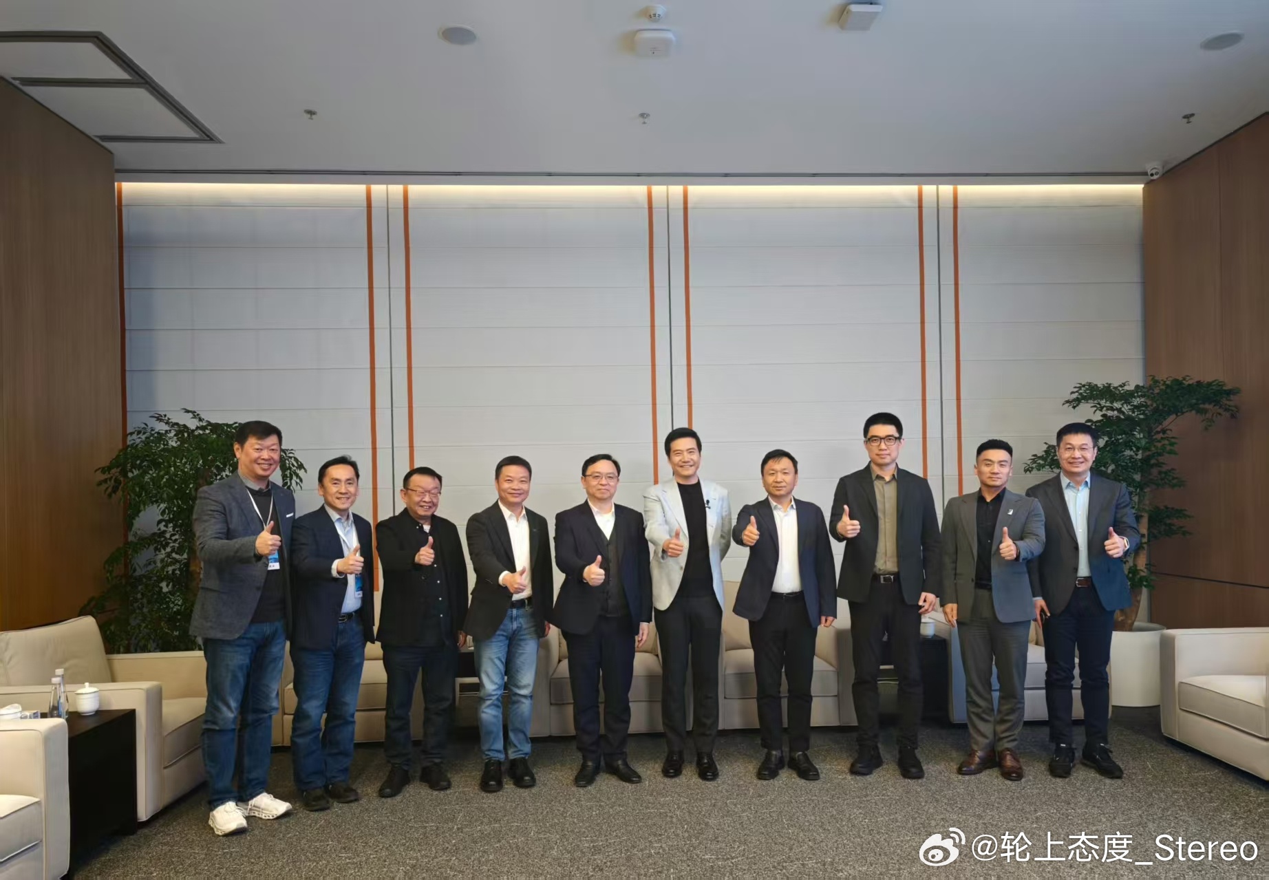 群雄毕至蓬荜生辉啊 小米春季发布会