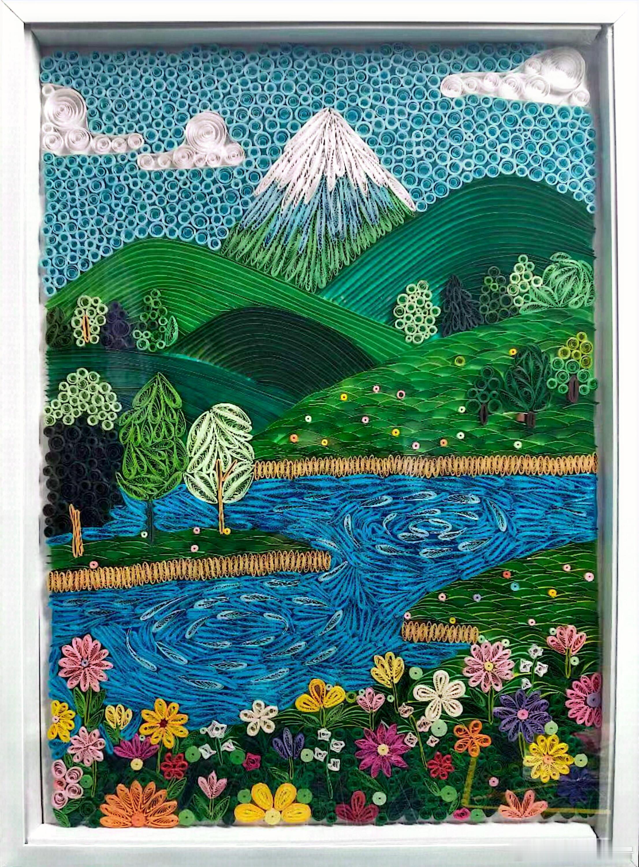 文化中国行 衍纸，又称盘纸或卷纸艺术，源自掐丝与花丝镶嵌技艺。它巧妙地运用卷曲、