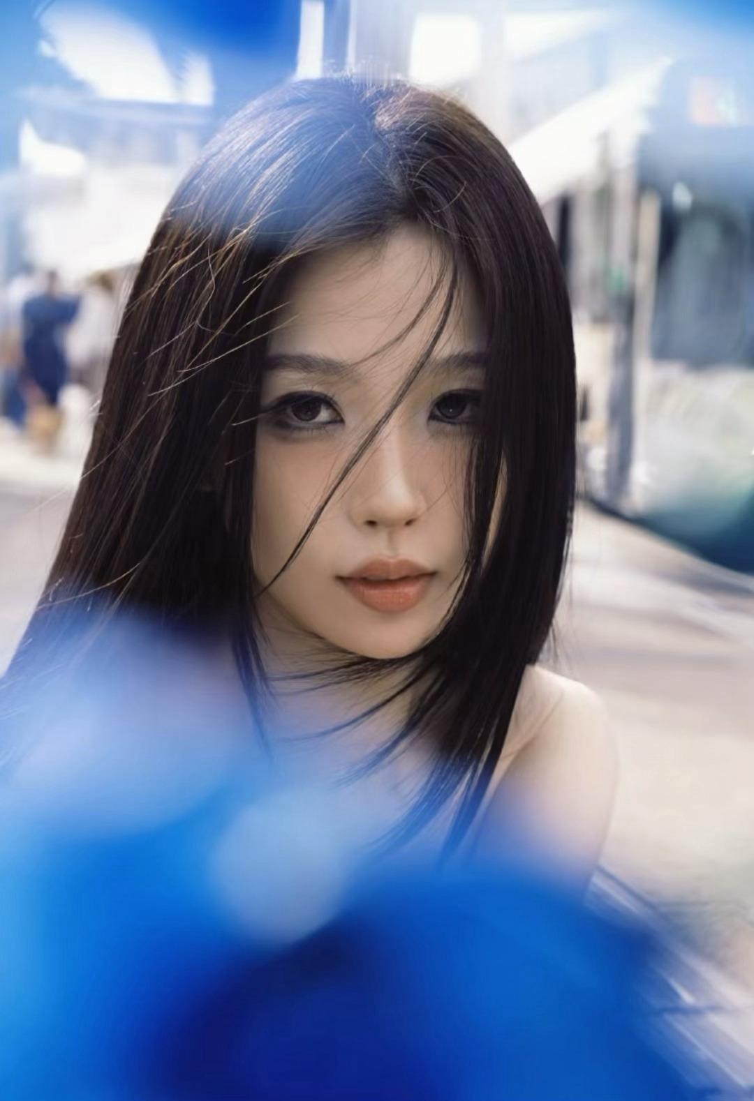 总想要透过你眼睛 