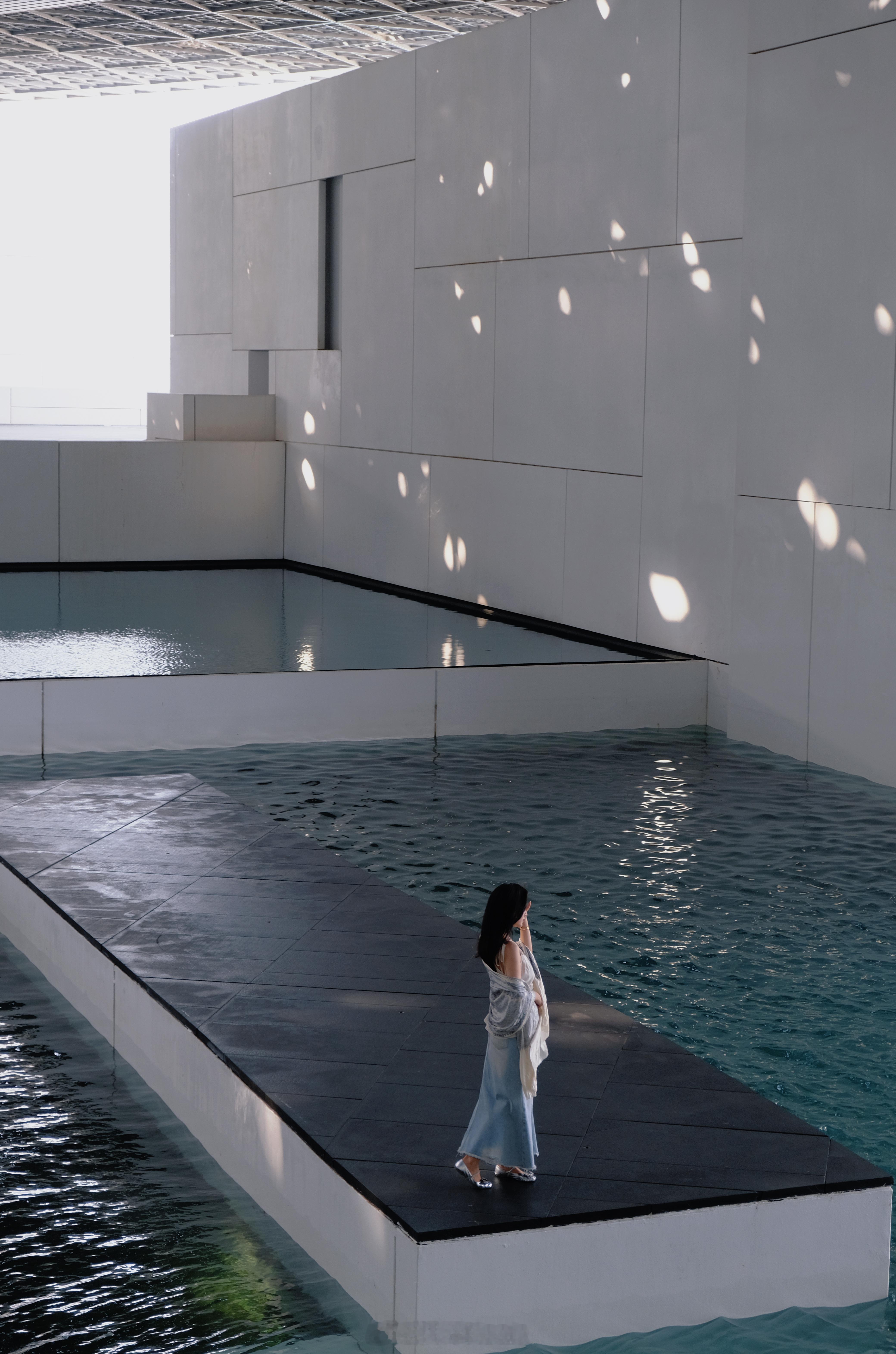 在阿布扎比各个馆内的避暑日常🥶（太好逛了Louvre🩵  有的人在上地理历史