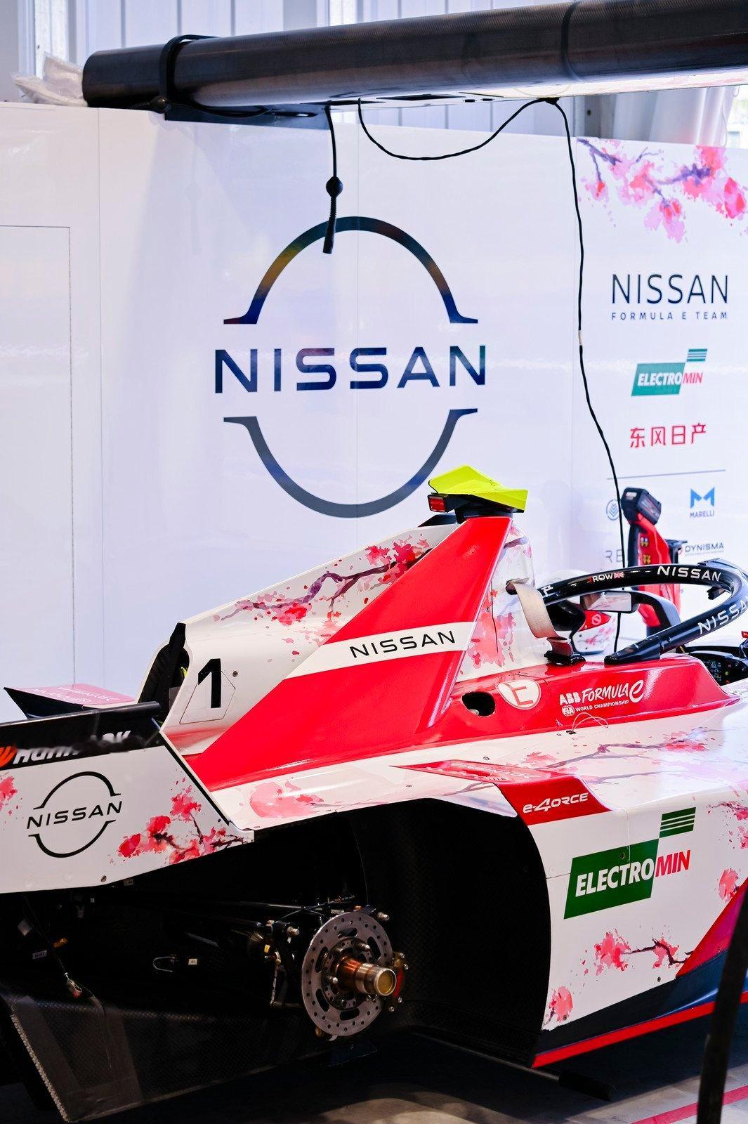 Momenta女神喜提第一万台NX8🏎🏎祝贺Formula E电动方程式三亚