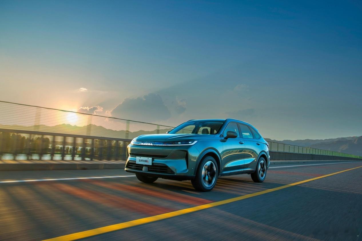 哈弗H6L也上coffee os了。现在还送发动机变速箱终身质保。2.0T的机器