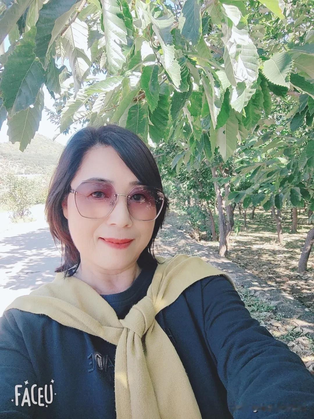 我们生命中的每一天
都是时间中的旅行
我们所能做的
就是尽我们所能
珍惜这段美妙