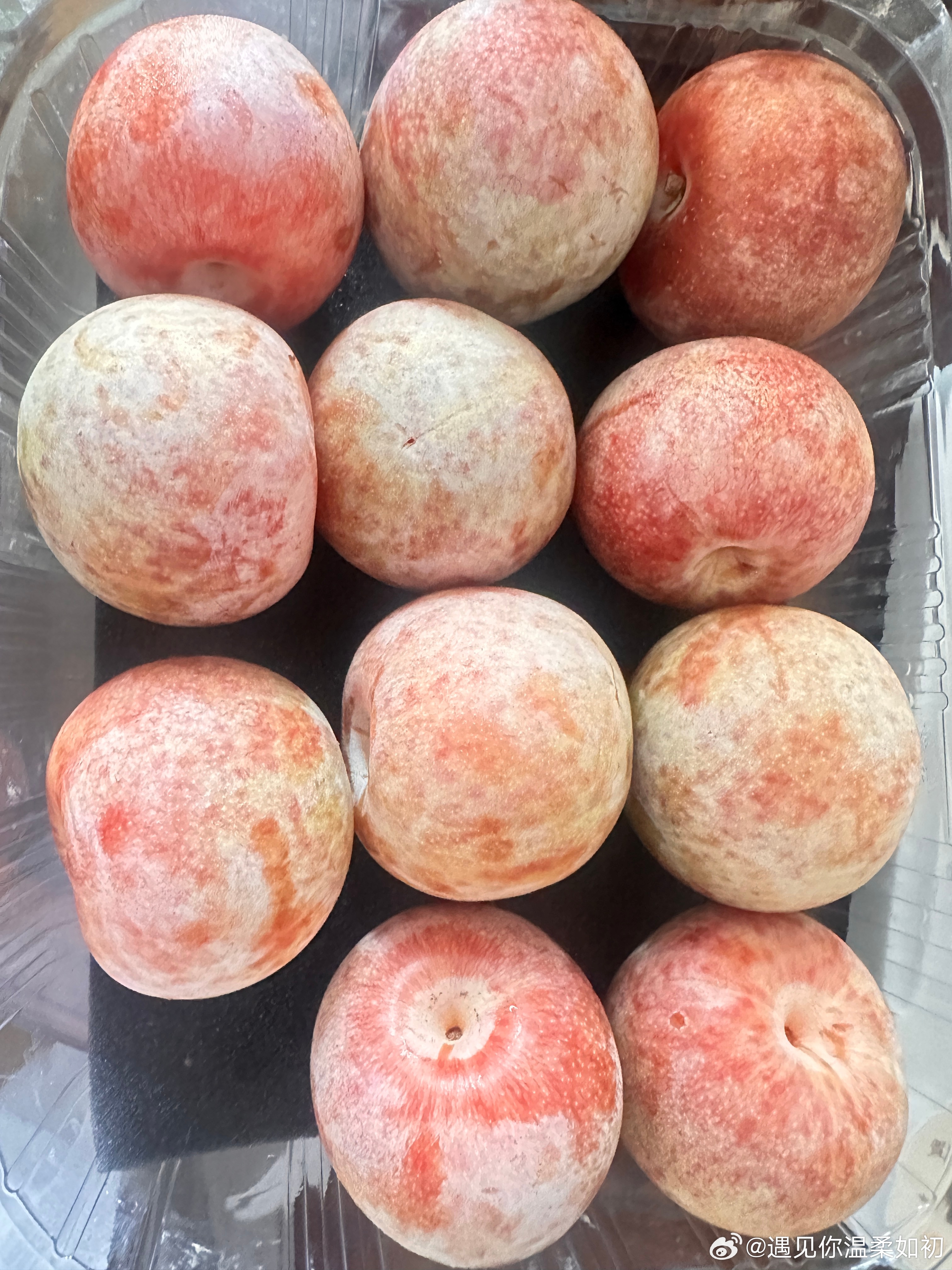 今年的秋天好像来得特别早，今天开启了这个秋天，第一次烧烤。吃上了炙烤牛排🥩羊肉