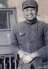 1949年广西全境解放之后，陈赓带队途经广西休整，时任广西军区司令员的张云逸打算