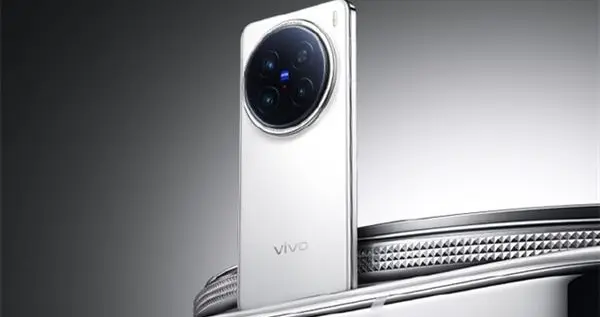 vivo X300 Pro影像細節曝光：搭載超大底主攝+2億潛望長焦