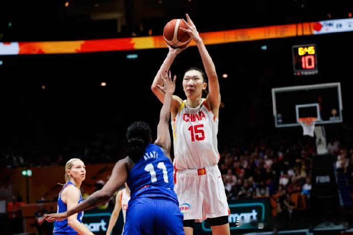 北京时间9月21日，WNBA常规赛纽约自由人客场106-69大胜多伦多节奏。
韩