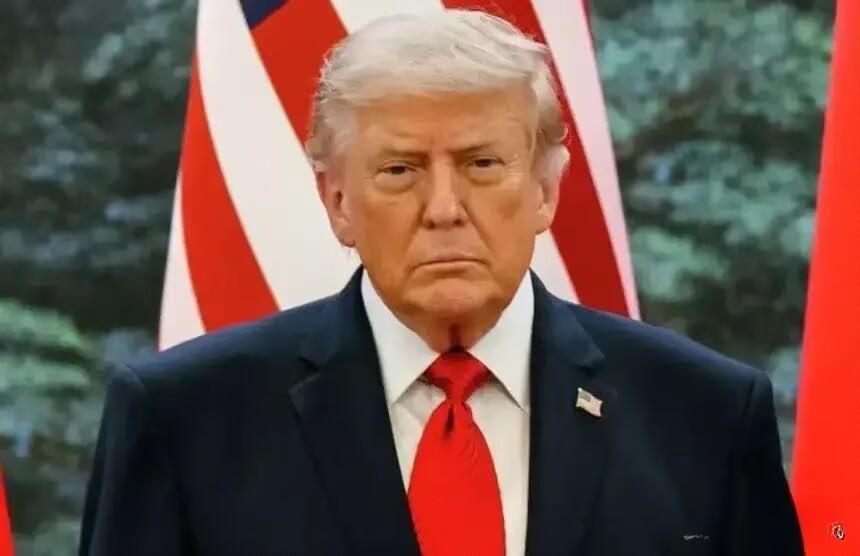 特朗普新消息！

2026年7月15日曝出重要大事，特朗普在白宫战情室召集全套高