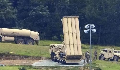 就在中日双方对峙进入白热化，随时可能开战的时候，美国突然悄无声息的把部署在日本的