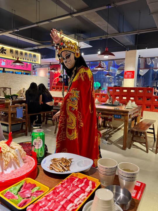 太超前了！吃火锅看变脸…这还是呼市吗？