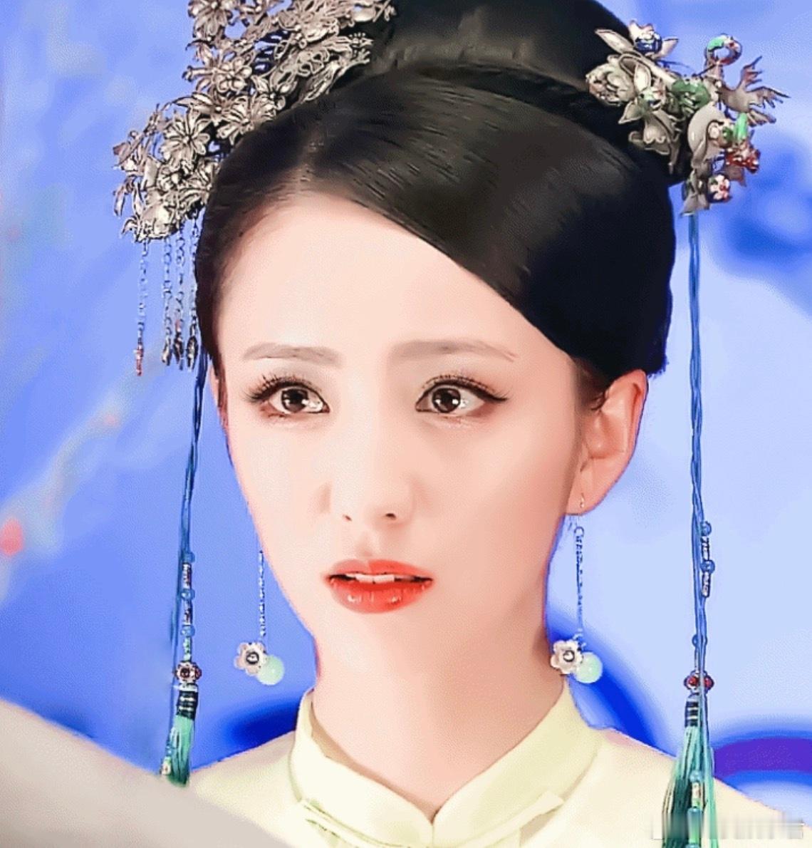 佟丽娅  《宫锁心玉》  佟丽娅·年素言超喜欢宫剧中这个造型佟丽娅