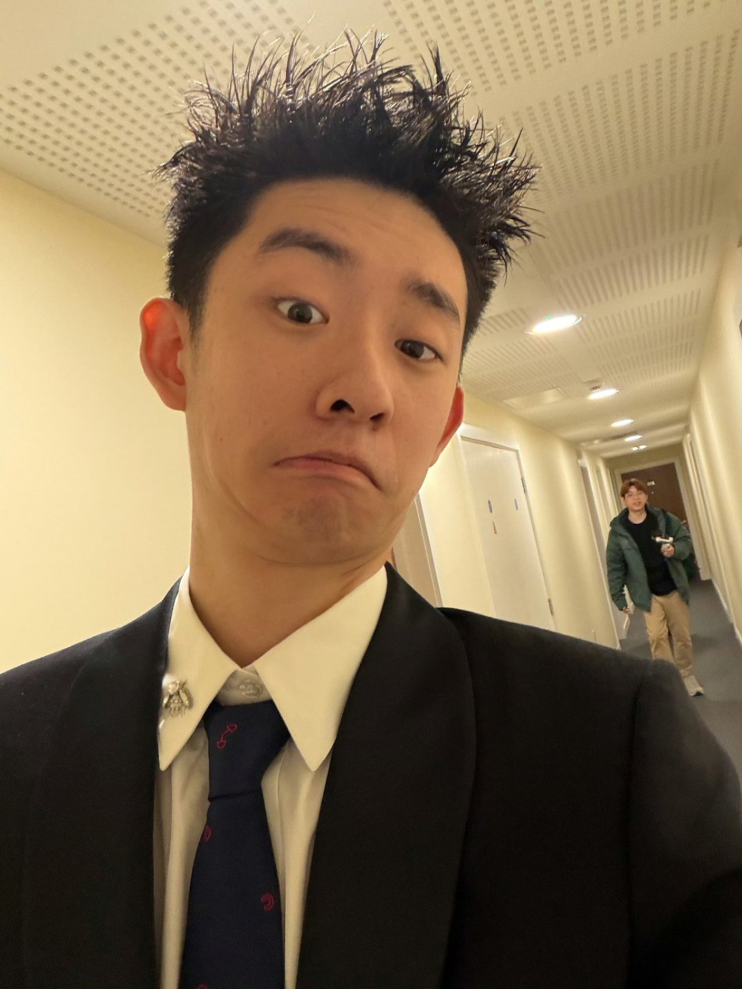 晚上八点三十，不见不散