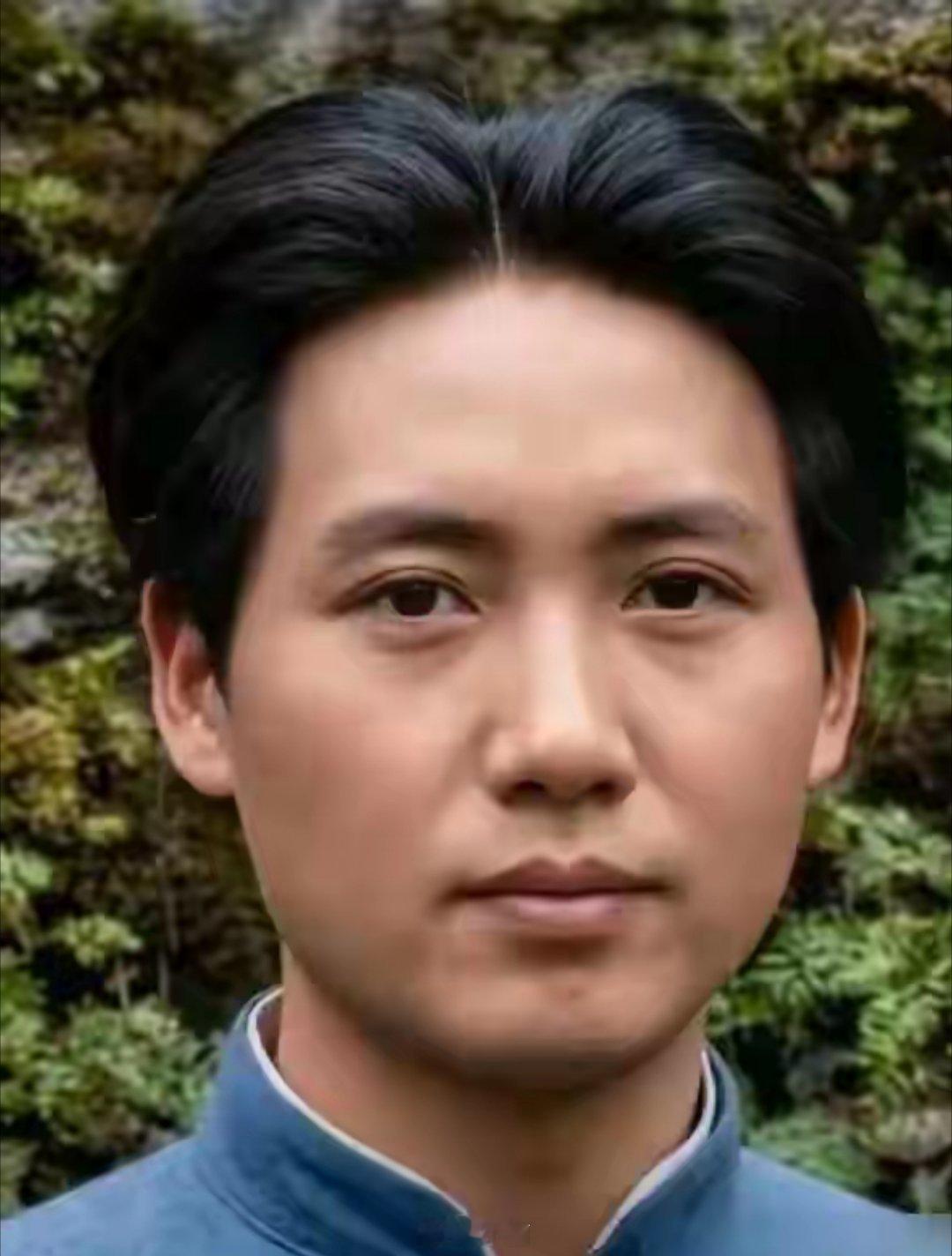 年轻时的毛主席就像郭沫若所说，皮肤白皙，声音柔和，气质神秘，给人一种谦恭有节而又