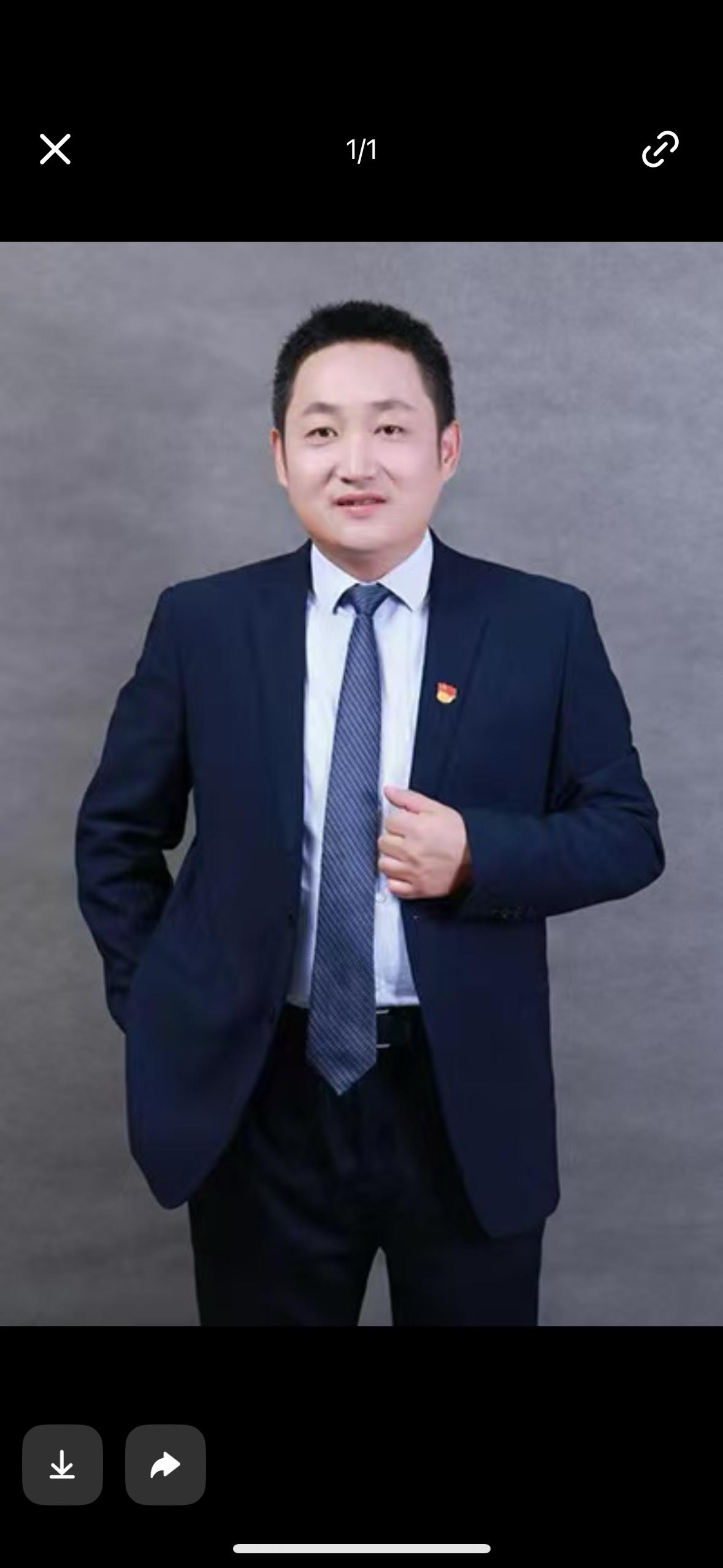 武大教授柯涛去世了
详细查了下他的资料
才明白，他并非名门出身，反而是和我们普通