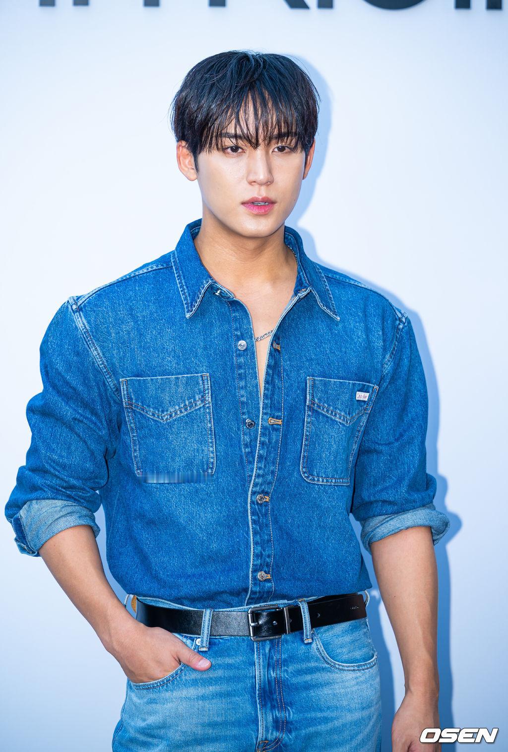 金珉奎✖️今日Calvin Klein 活动新闻图 📷 