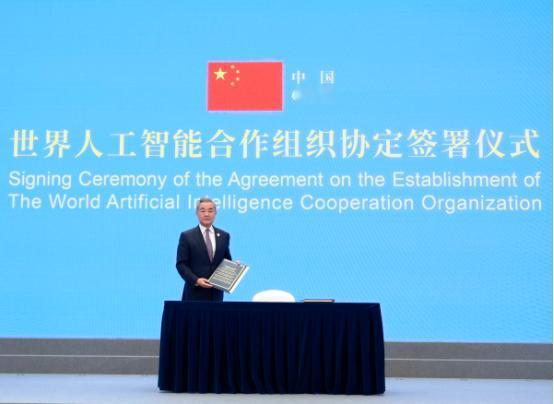 不服就干，拭目以待！
7月17日，彭博社报道：“包括俄罗斯在内的29个国家已加入