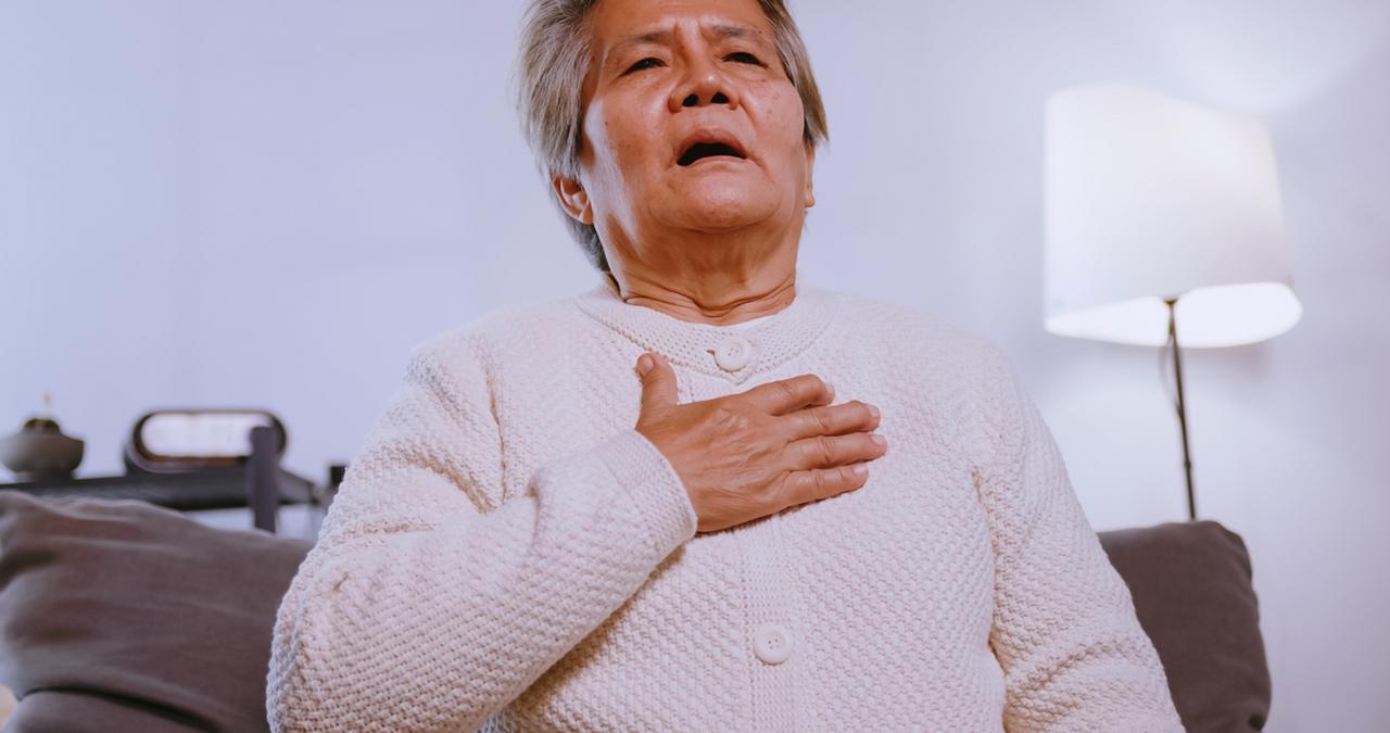 看完再也不敢乱生气！

云南一名31岁女子，前一晚刚和丈夫吵完架，第二天吃早饭时