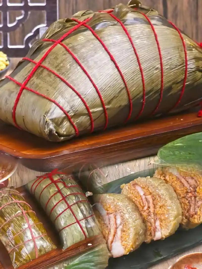 端午节安康！还记得姚曳第一次吃咸粽肉粽还是在老婆的家乡广西，一个大肉粽先切成几块