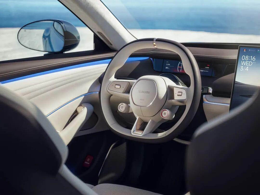 新一代SU7上市，涨价也挡不住的升级诱惑！
3月19日，小米新一代SU7携三款车