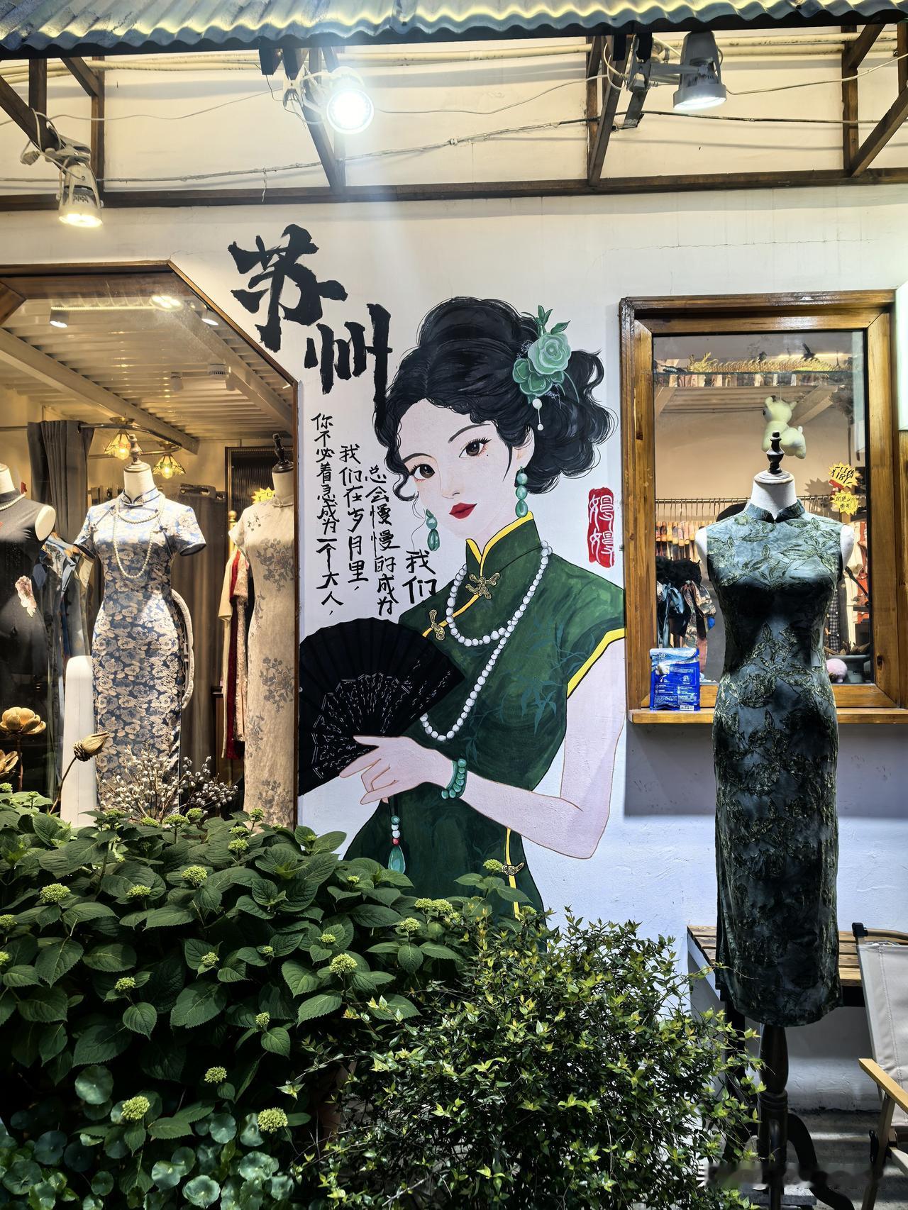 我网购衣服的次数虽然不多，但从来没踩过雷，总结了一下，这几点做到了就能很好避坑。