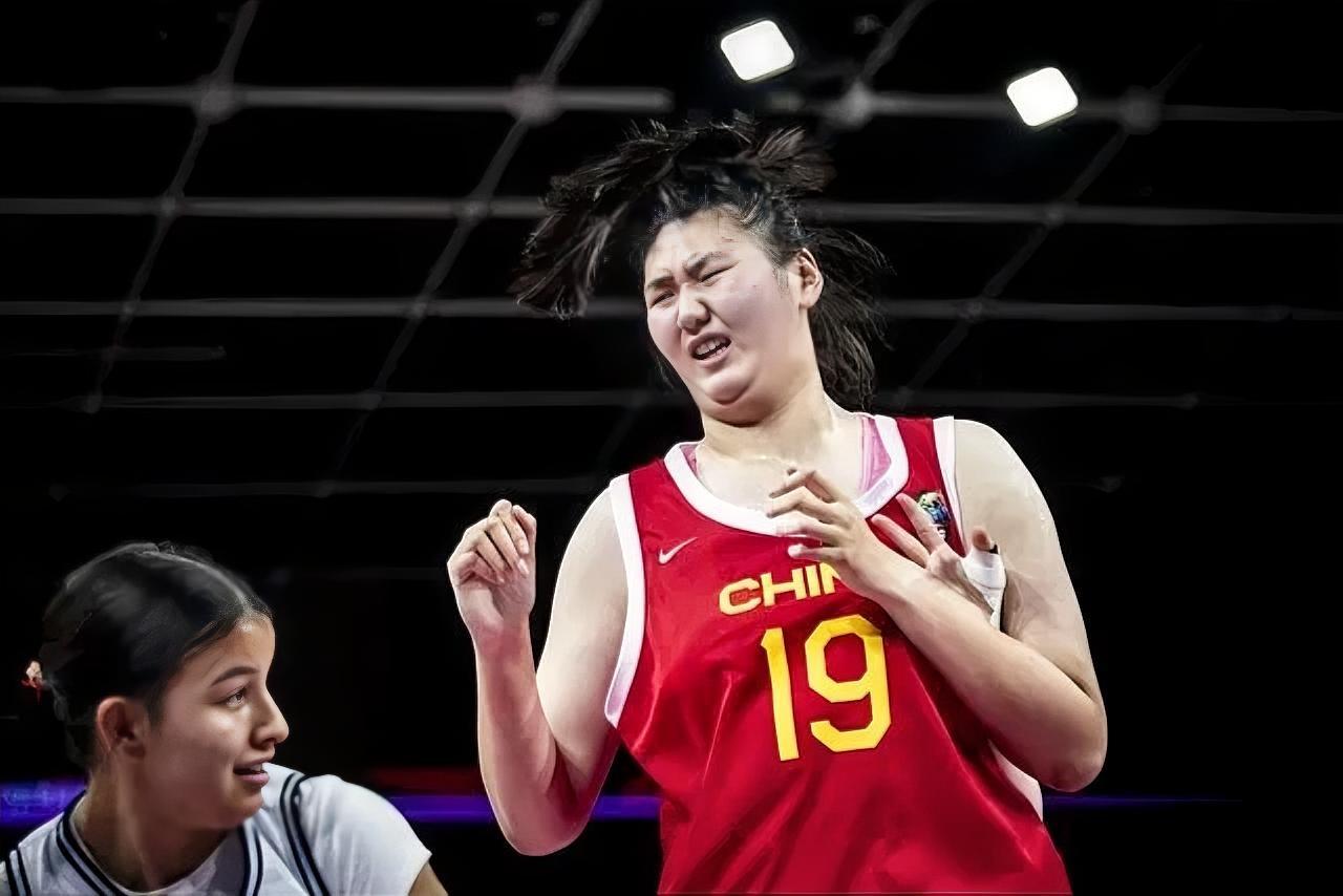 发现没？张子宇这张“王牌”在现在的中国女篮内线里出场时间越来越少了！可以看出，一