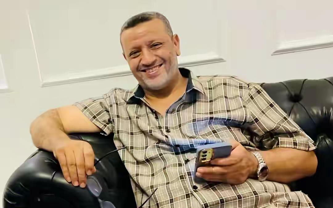 这个哈马斯成员怎么长得像土耳其总统埃尔多安？不会是埃尔多安的私生子吧？
埃尔多安