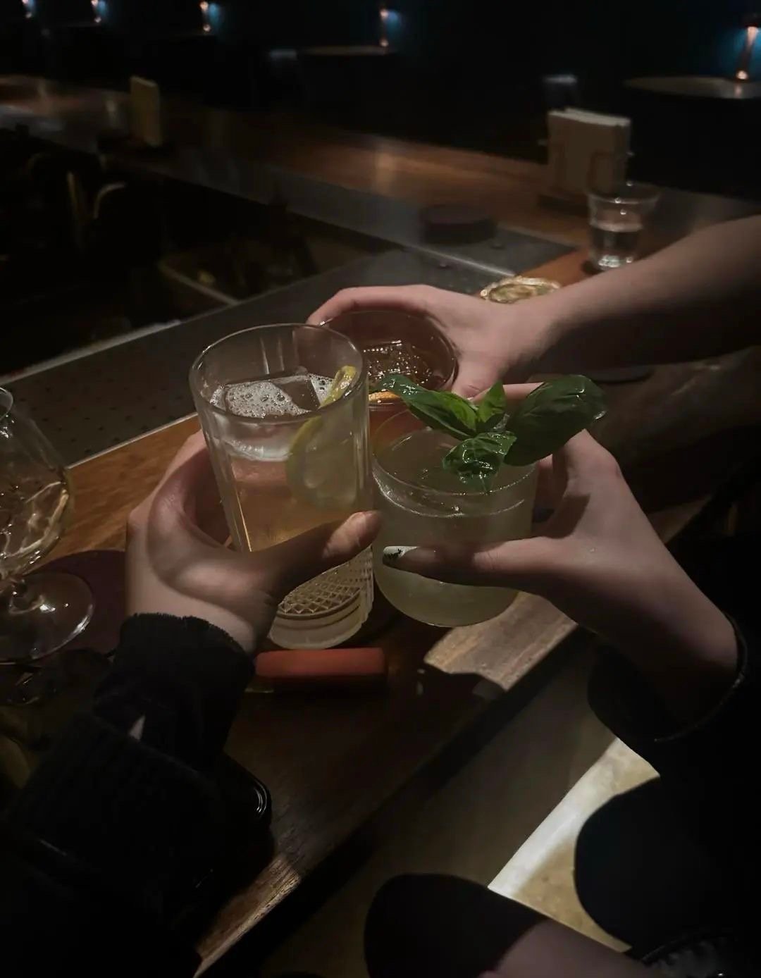 𝕤𝕙𝕒𝕣𝕖🤍那些我反复摩挲的过往 在你眼里是否早就模糊不清 ​​​