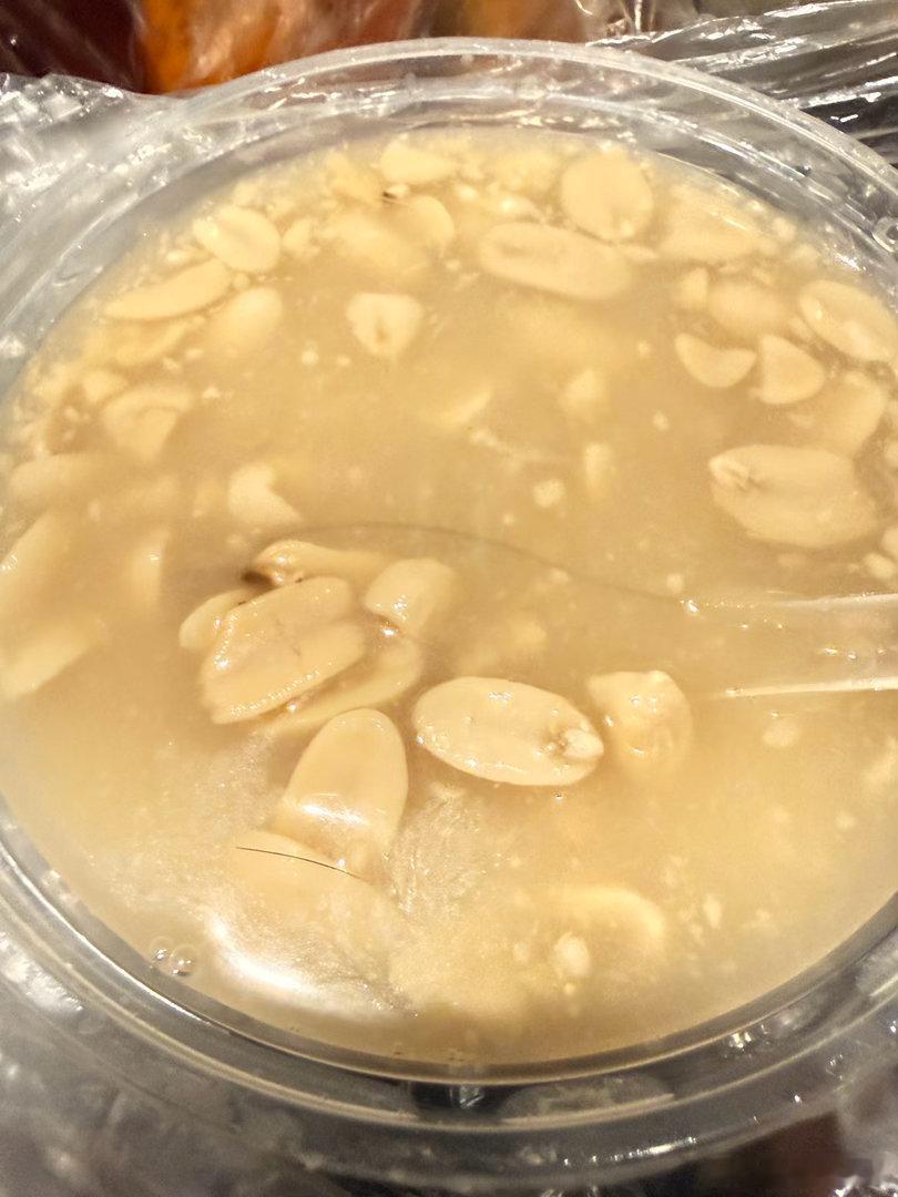 一口冰一口甜一口一个夏天心心念念的冰饭也是吃到了肉燕吃了花生汤吃了非遗罐蛋吃了牛