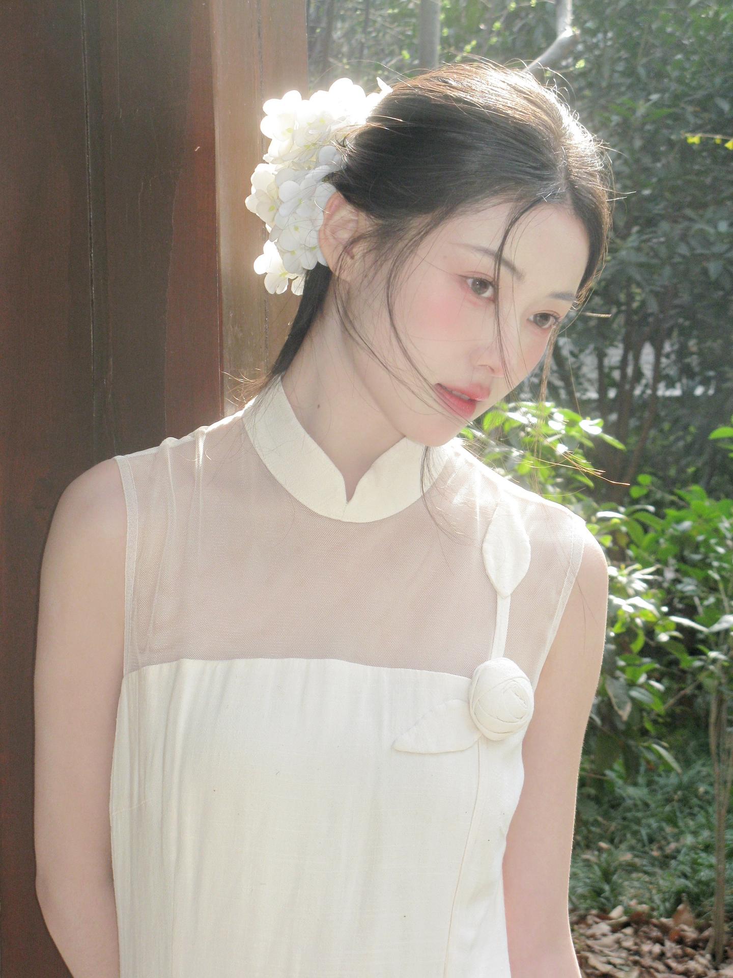 流过的泪 替我抹去过去。