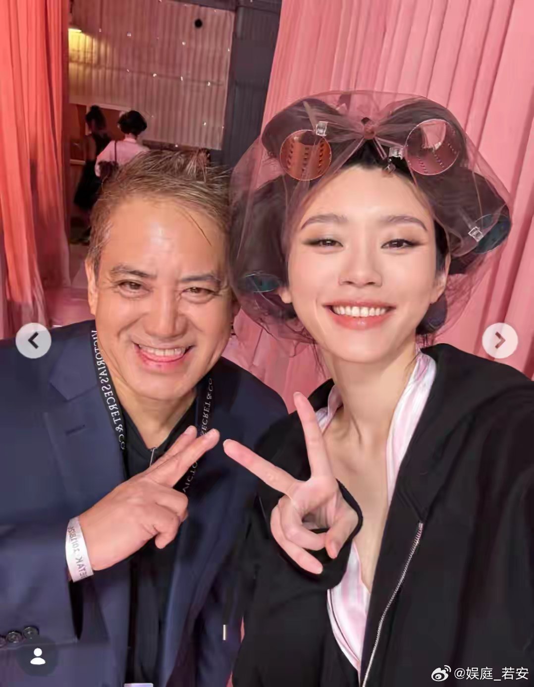 奚梦瑶哂维密美照时隔8年奚梦瑶晒维密美照八年时间，她结婚生子，有了两个宝宝，褪去