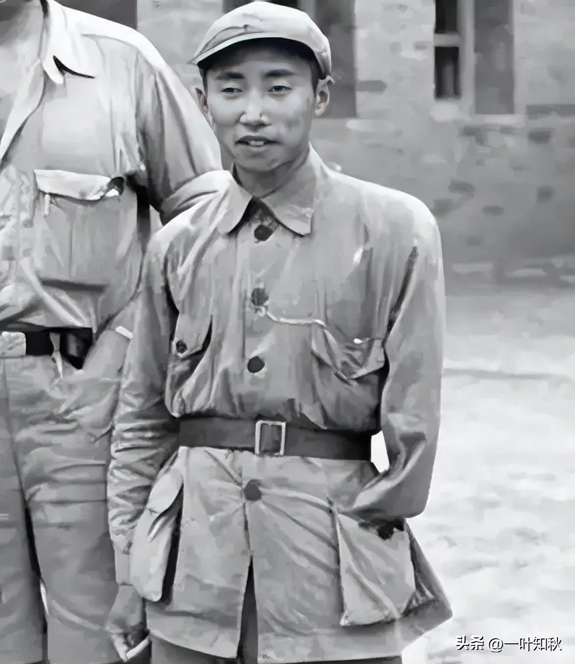 1949年，彭绍辉已经43岁，却还没有成家。身边人看着着急，卫生部长赵德炎就劝他