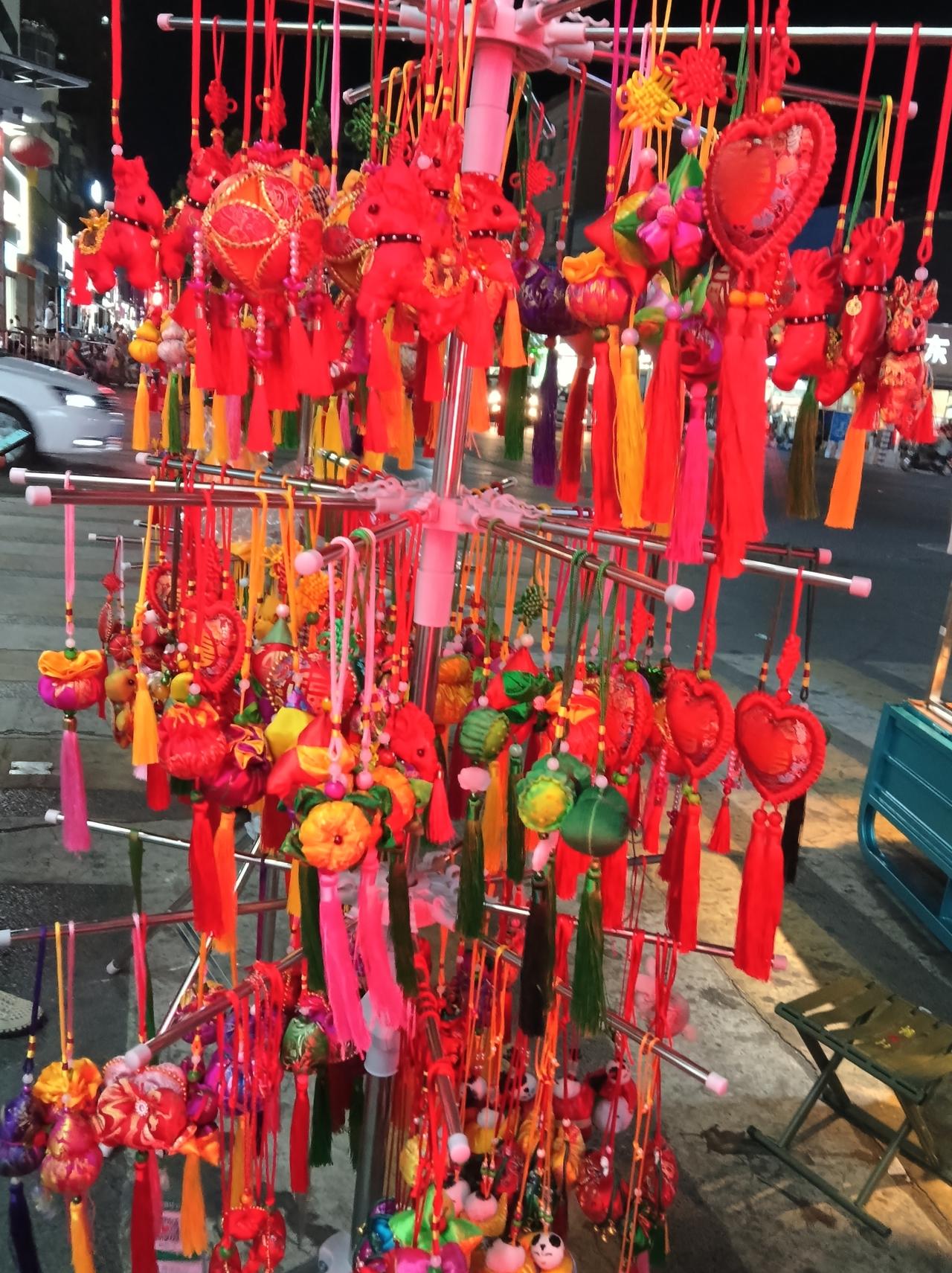 1. 随手定格，片刻温柔
​
2. 目之所及，皆是风景
​
3. 捕捉天空赠予的