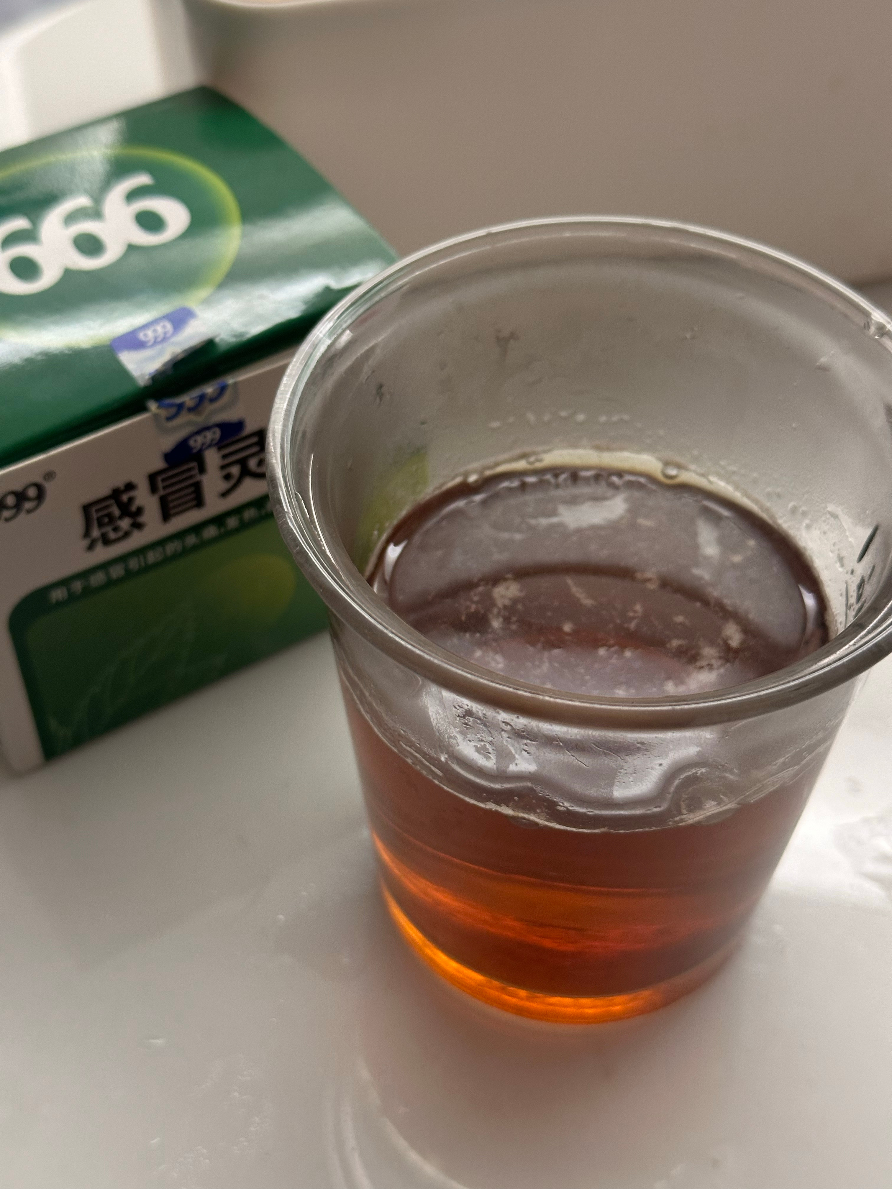 圣诞老人没等来，等来一场重感冒，这个圣诞主打一个“安静养病”模式。 