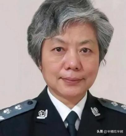 “不能判刑，那就高额罚款！”中国人民公安大学李玫瑾教授曾经建议，凡是扶了老人被要