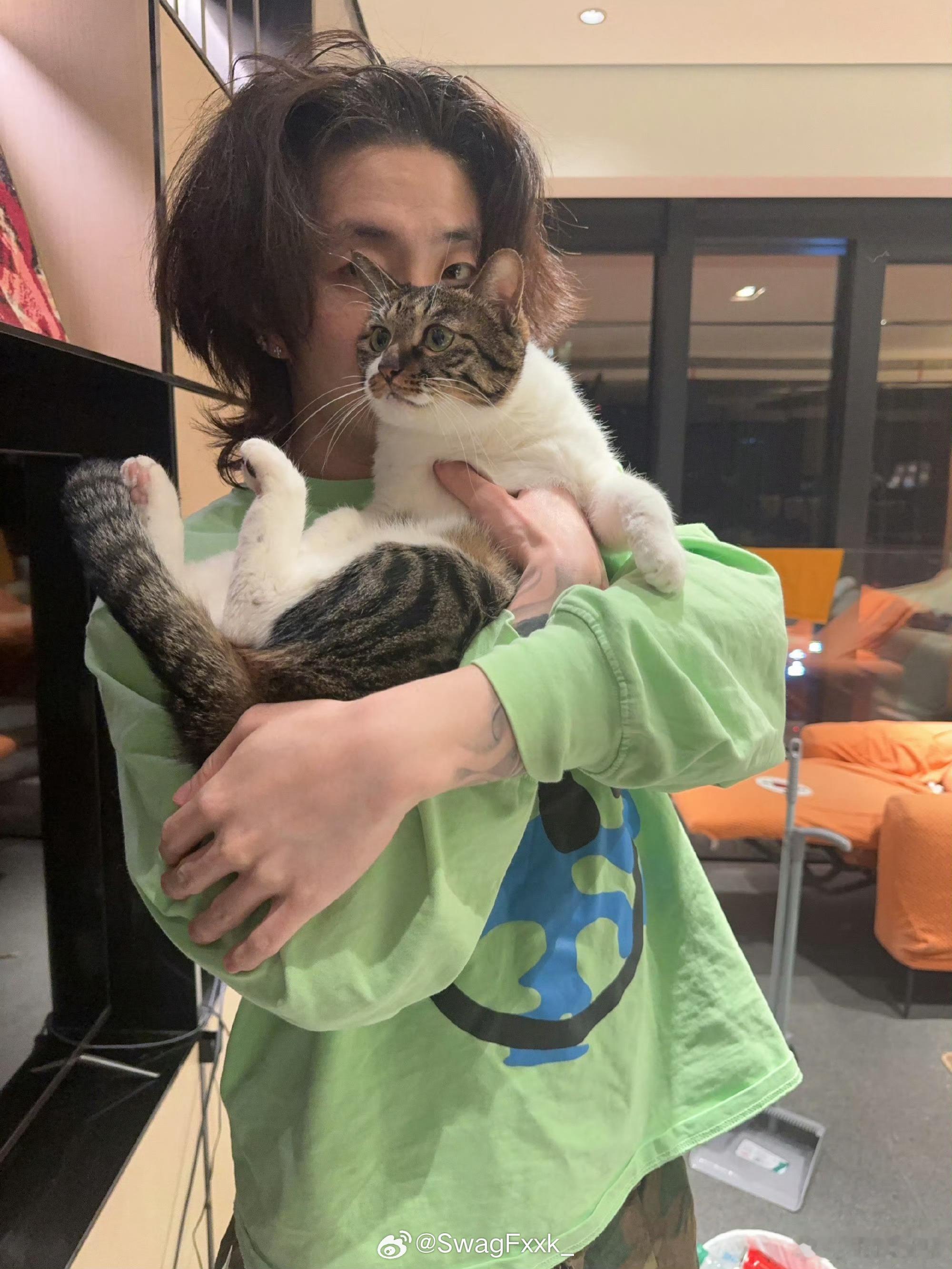 Jarstick更新动态晒出自拍造型！jarstick