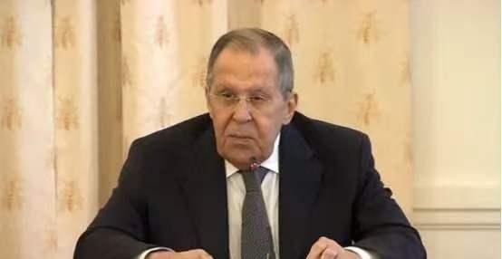 俄罗斯已决定向伊朗提供无人机、防空系统、苏35战斗机，美国提出强烈反对，但俄外长