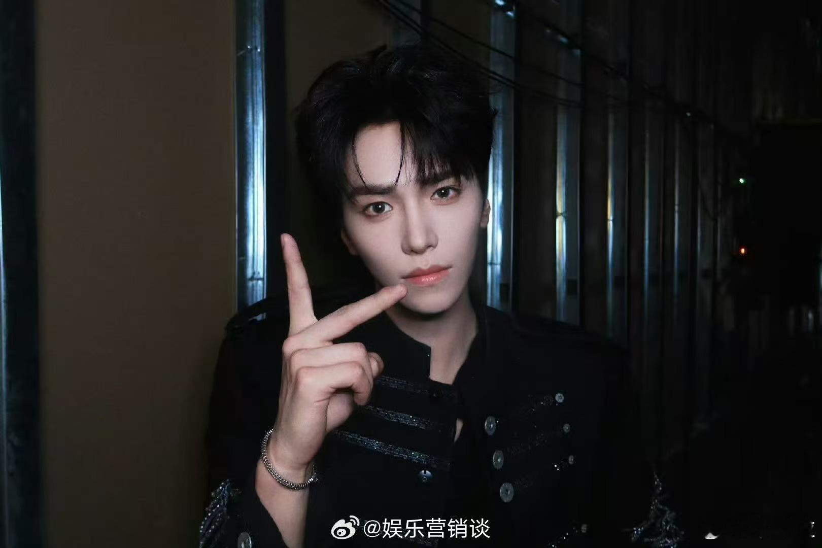 王传君部落唱请我不改披哥二公选曲有檀健次蒙娜丽莎 请我不改这首歌的名字就很王传君