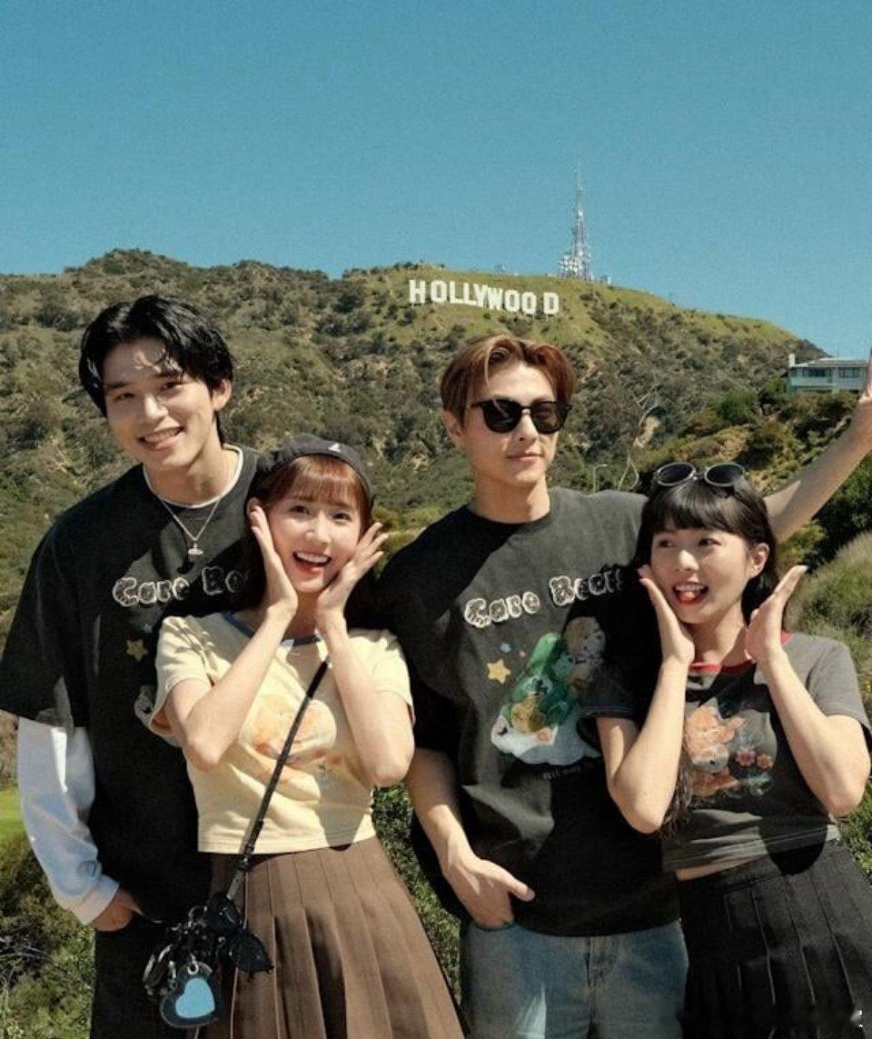 倾听别人家的一地鸡毛都能萌生情感吗？我更相信是早就有超出友谊的暧昧了。前面在强调