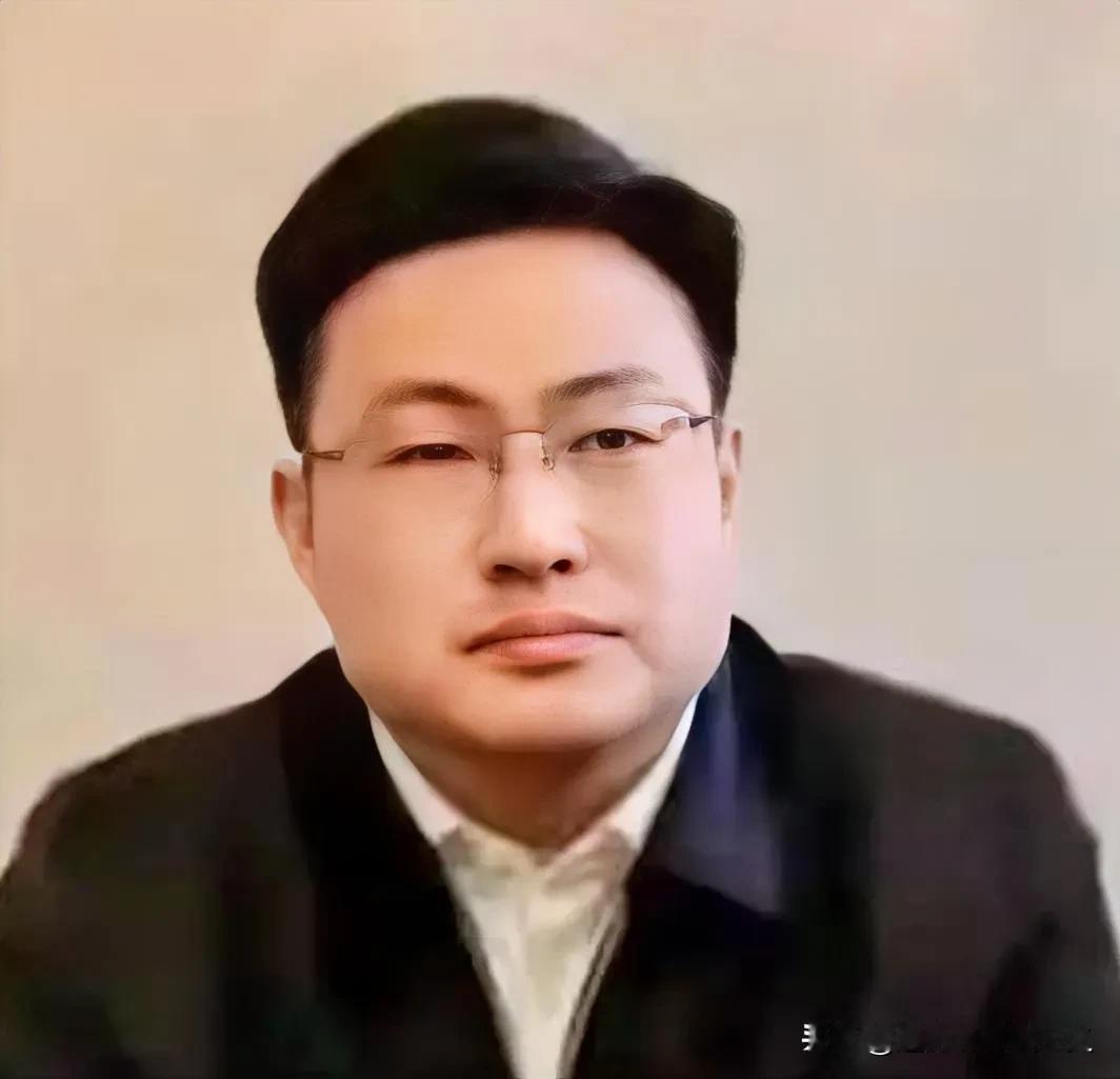 要说厉害，我觉得这个哥们还是比较厉害，你算一算，已经这么长时间了，人家也没有什么