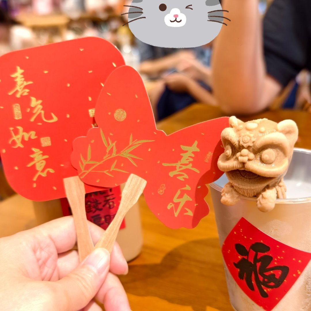 吃吃吃的一天，撑的肚子都胀起来了，还吃到了一个比手掌还大的舒芙蕾🥞🌝晚上回到