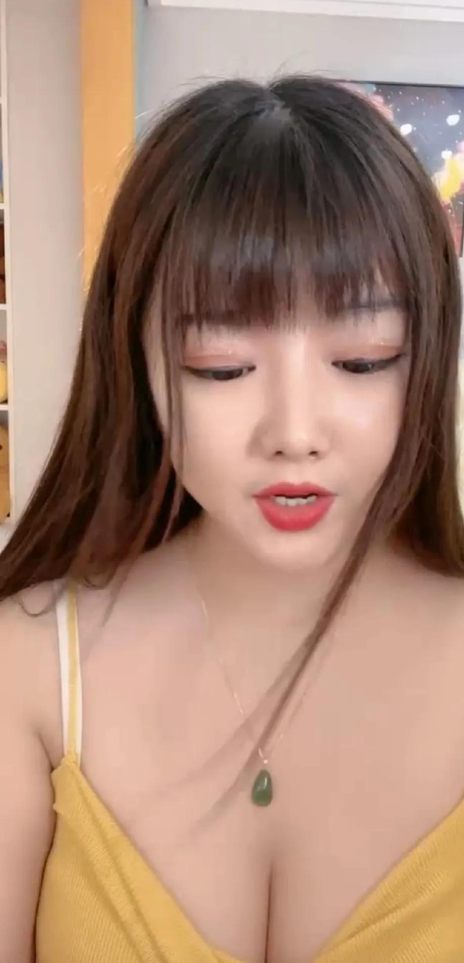 妥妥的美女