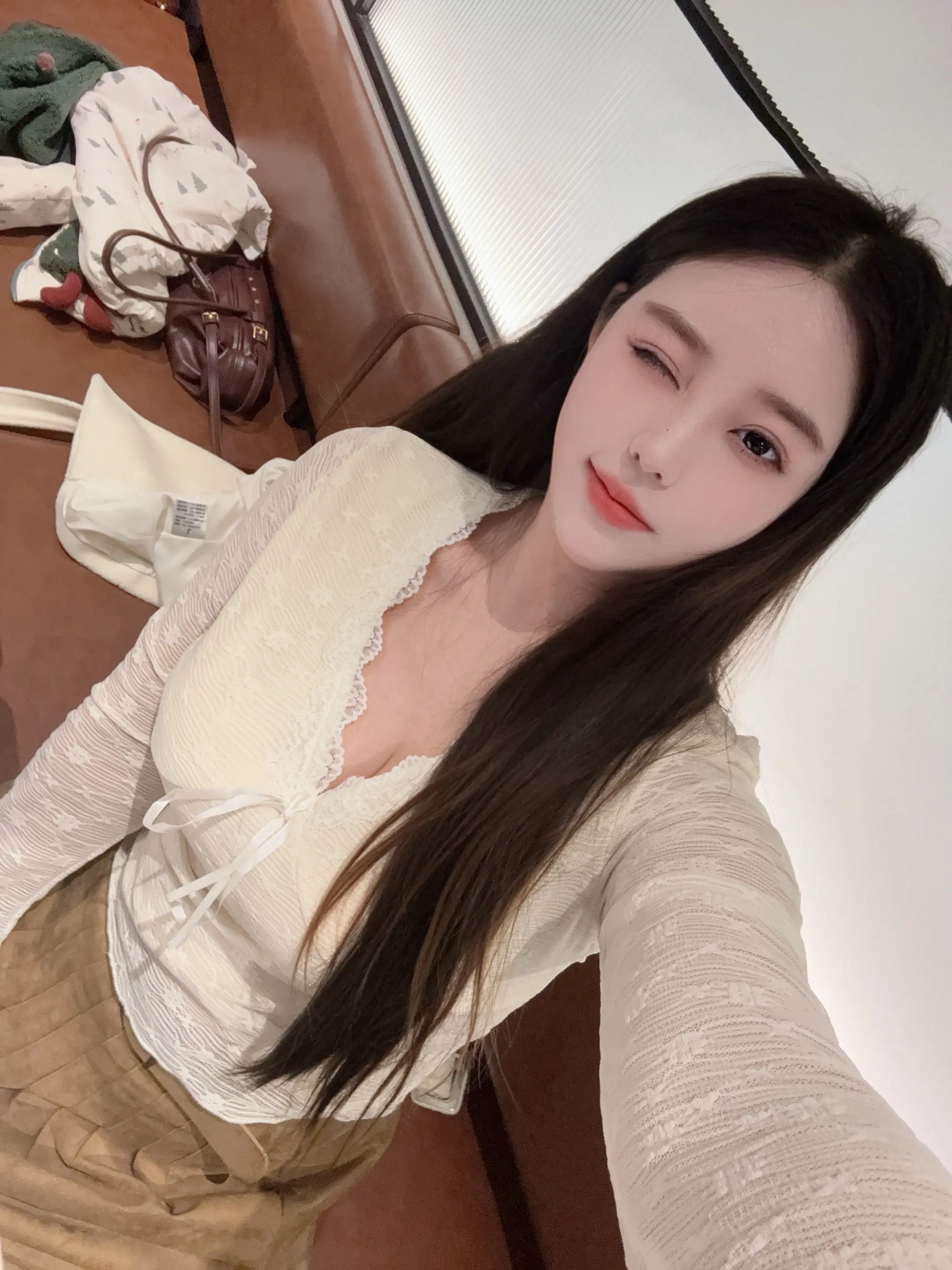 用宏大的世界稀释痛苦 用微小的事情感知幸福