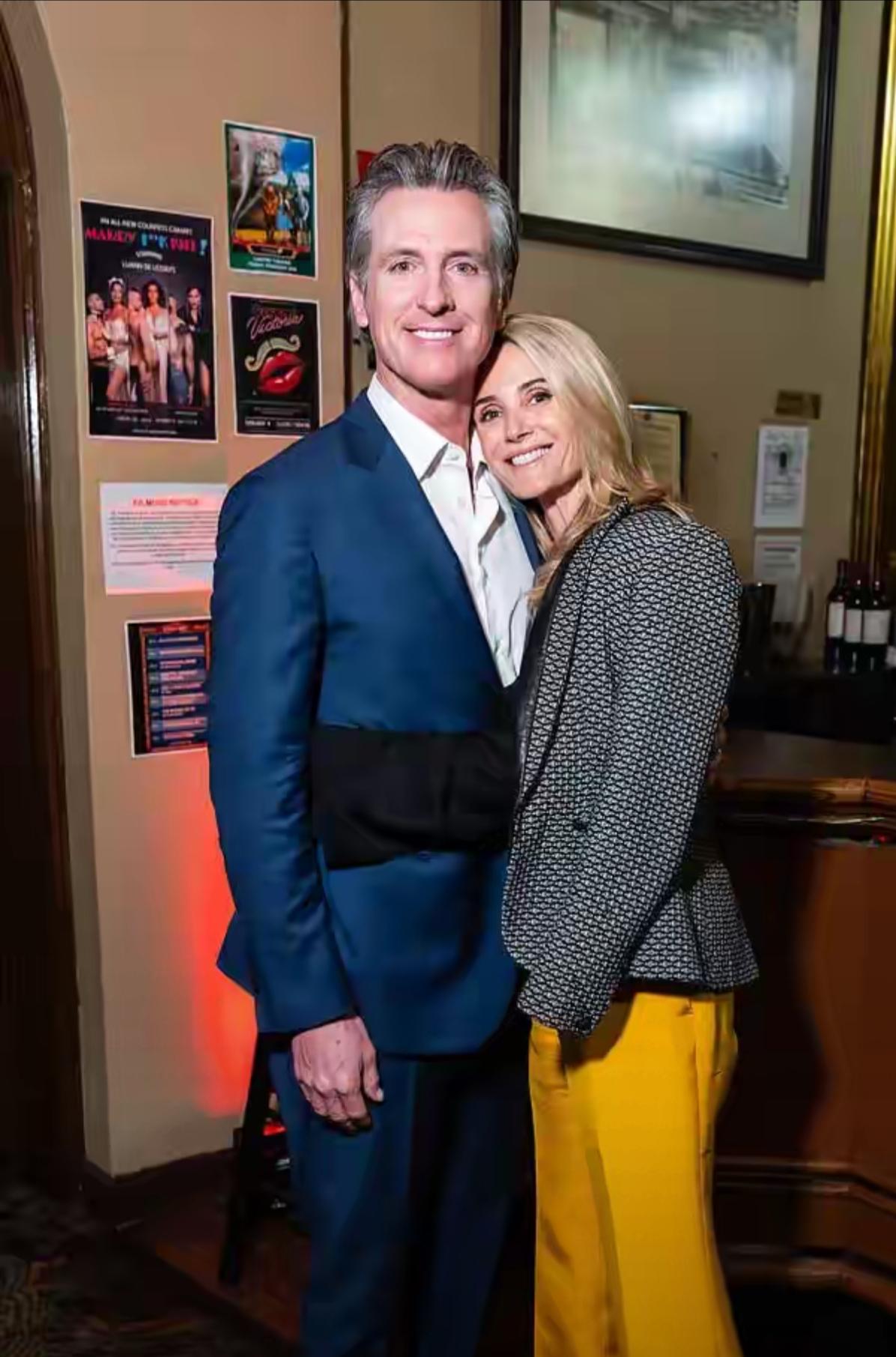 美国加州州长的妻子与特朗普杠上了。
        据英媒消息，美国加利福尼亚州