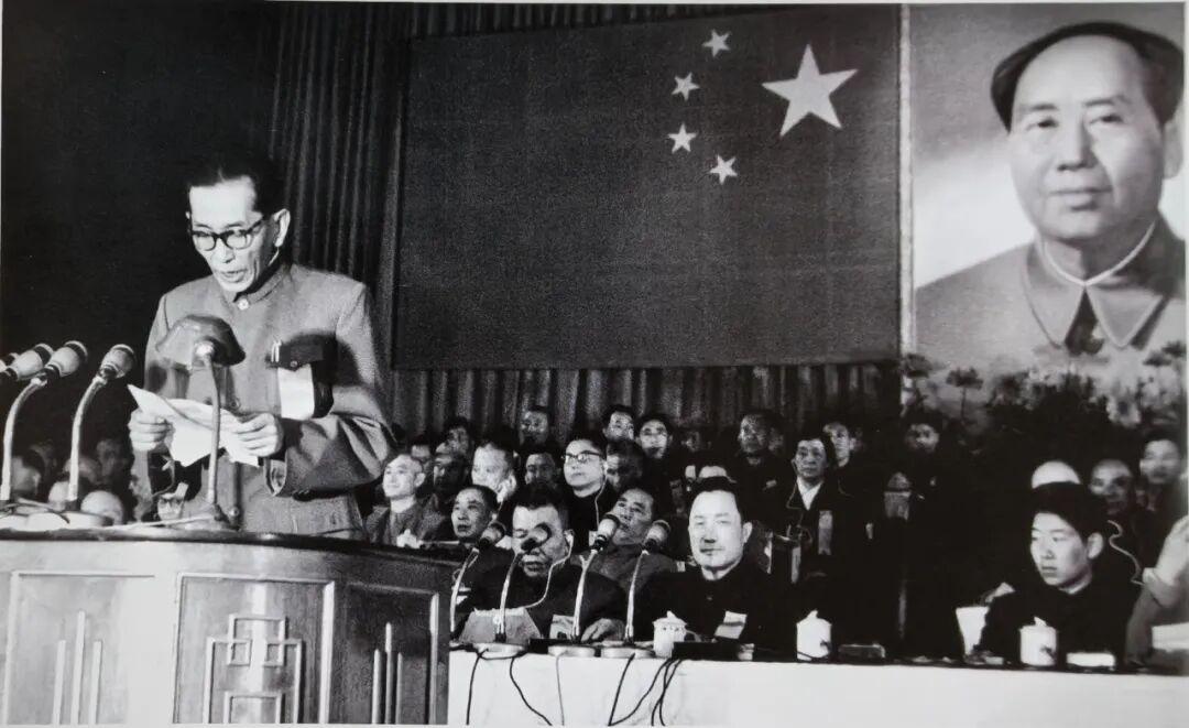 1965年9月3日，阿沛·阿旺晋美以西藏自治区筹备委员会代理主任身份向自治区人大