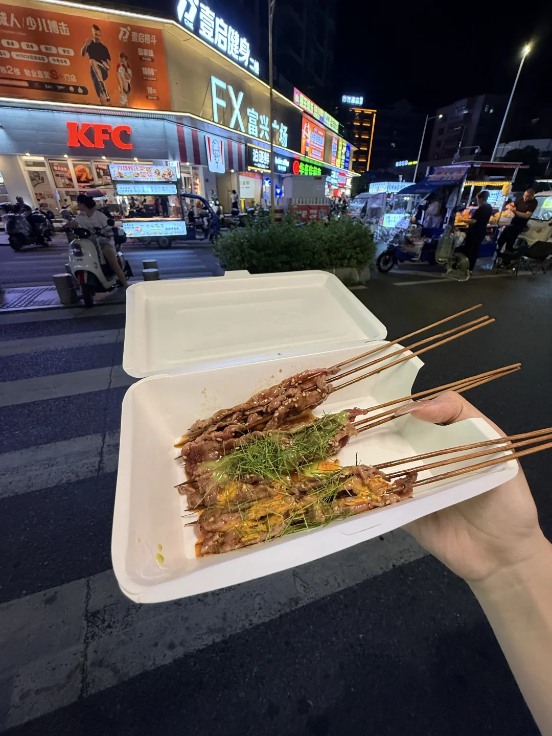 增城路边摊全场2r ！！！好吃s了。。。