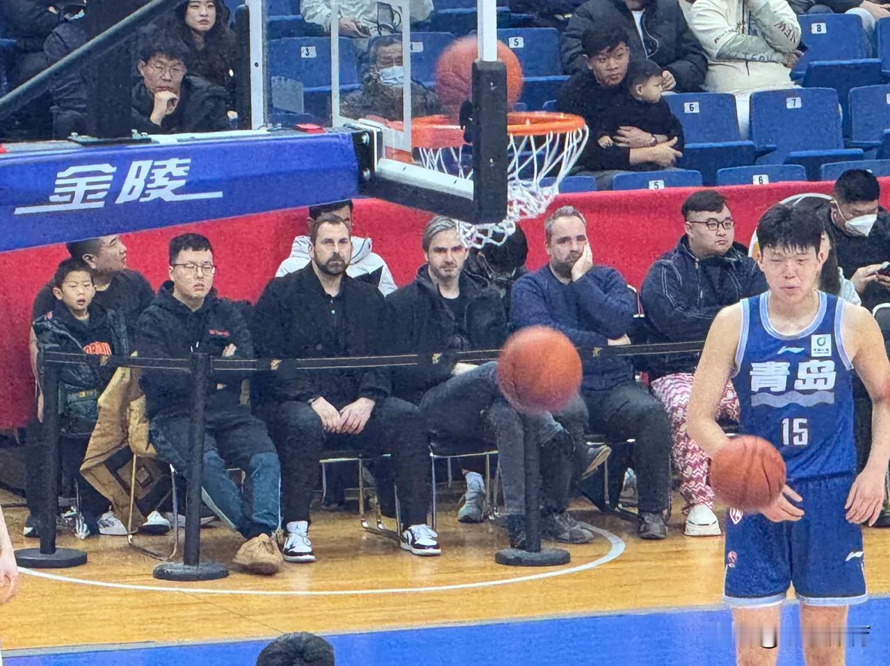 CBA第三阶段的比赛刚刚开打，听说就有NBA的球探来考察杨瀚森了。
在3月7日晚