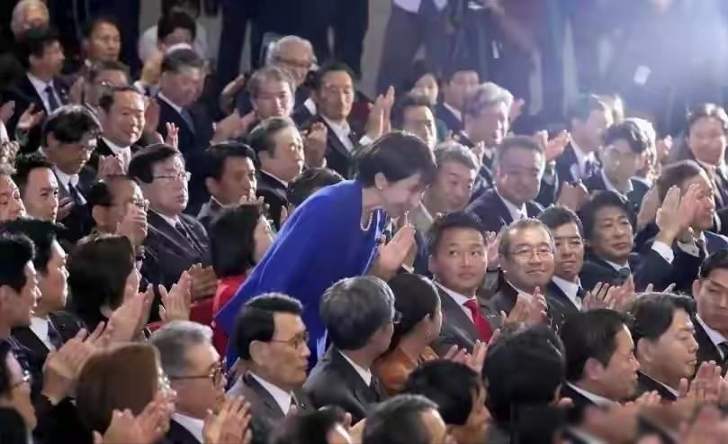 别低估任何国家的深谋远虑！很多人都没料到，中国对日本的重稀土以及半导体必需的镓停